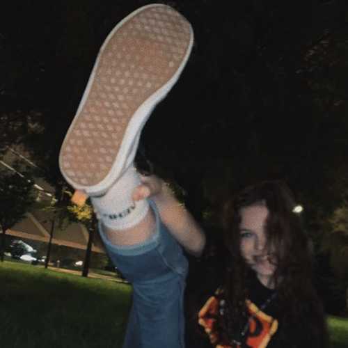 Музика Zhanulka - Кискис