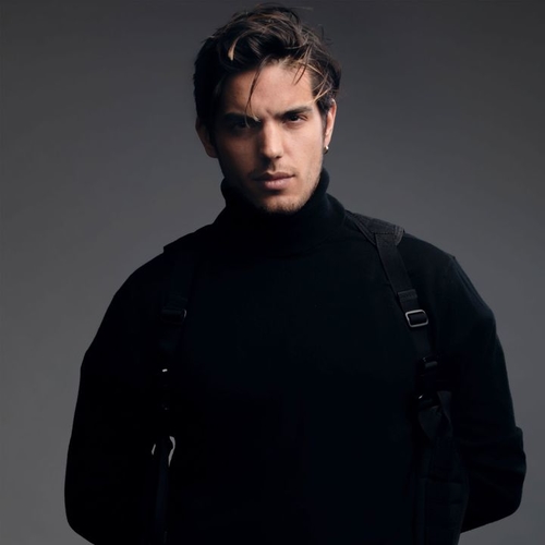 Музика Apashe - Time Warp (feat. Sami Chaouki)