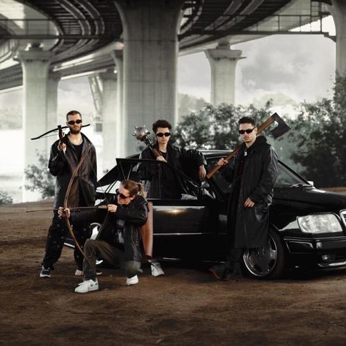 Музика Sqwoz Bab - Братва На Связи (feat. GONE.Fludd & Blago White)