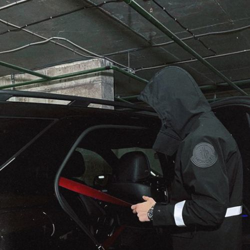 Музика Macan - Giri