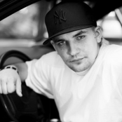 Музика Баста - Грустно (feat. Green Grey)