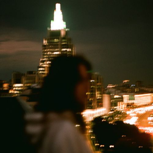 Музика Modern Clvb - About You