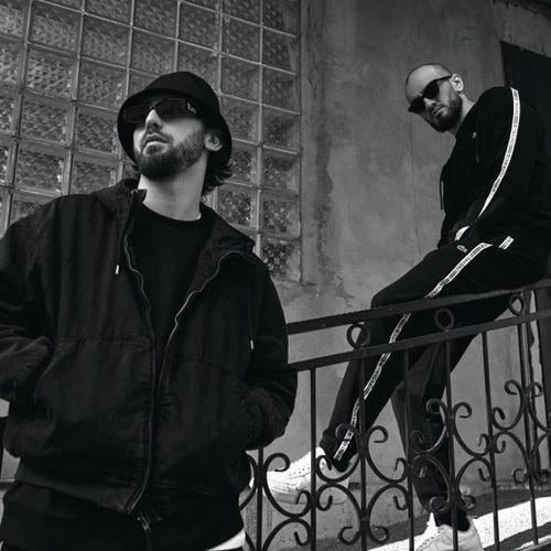 Музика Idris - Your love Is Fire (feat. Leos)