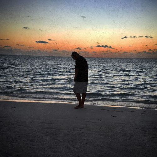 Музика White Gallows - Поводы (feat. Real Girl)