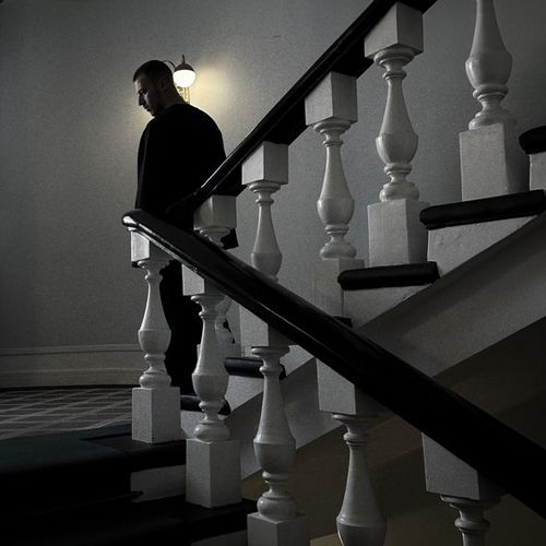 Музика White Gallows - Снишься