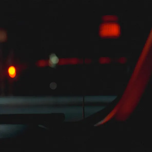 Музика Idris - Молодой И Чёрный (feat. Izzamuzzic)