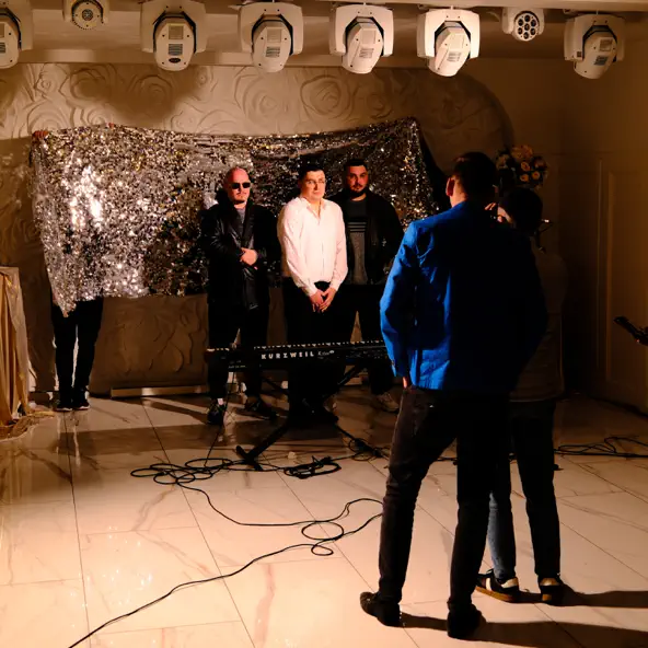 Музика Chico & Qatoshi - Акація (feat. Paashee)