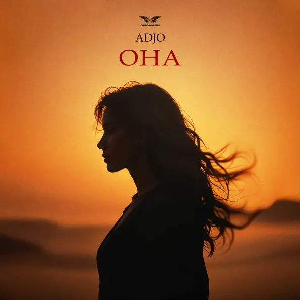 Музика Adjo - Она
