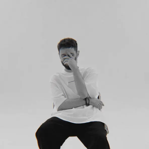 Музика Escape - My Love Is A Fire