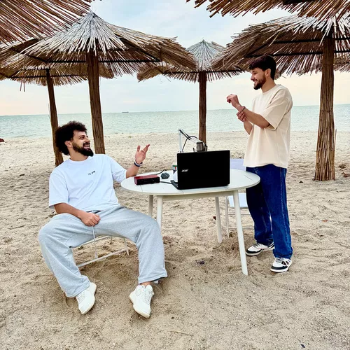 Музика Asatro - Красота И Безумие (feat. A.V.G)