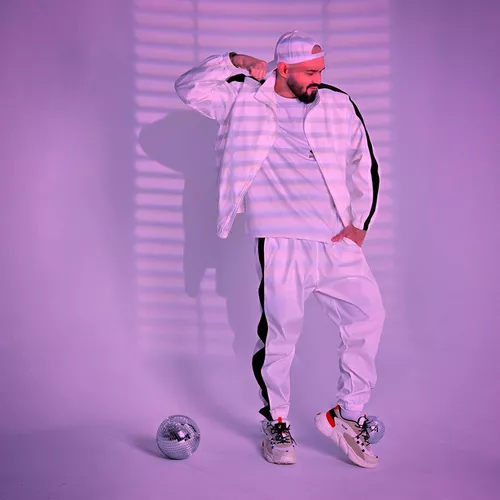 Музика Паша Proorok - Ау-ау