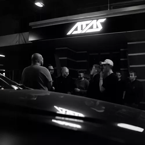 Музика Andery Toronto - Умница (feat. Криминальный Бит & Mirolybova)