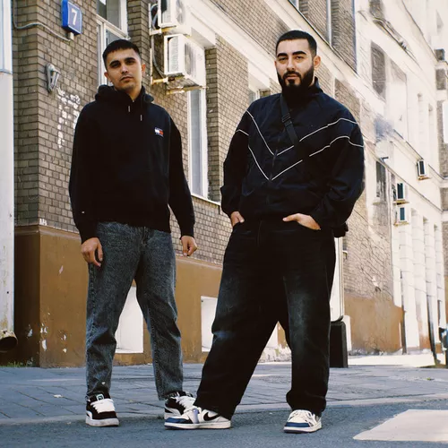 Музика Riot98 - Крылья (feat. Mealon)