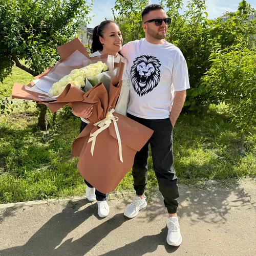 Музика Mamikon - Белые Розы