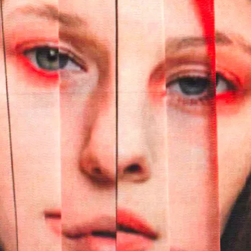 Музика Iowa - Сильная (feat. Минаева)