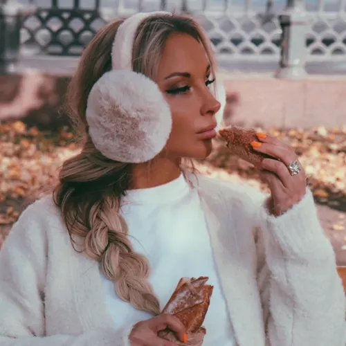 Музика PavLova - Осенью Тоже Классно