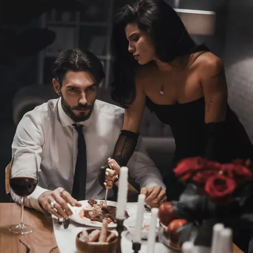 Музика Ostrovskyi - По-різному (feat. Michelle Andrade)