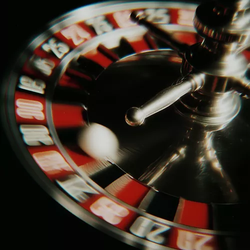 Музика Snizov - Ничего После (feat. Mary Gu)