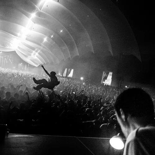 Музика Fred Again.. - Scared (feat. Young Thug)