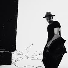 Музика Роман Bestseller - Dom (feat. Nasled & Lars)