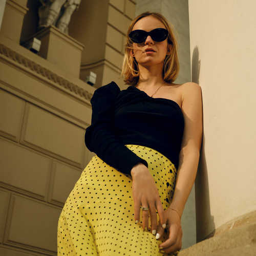 Музика Майя Ву - Увы