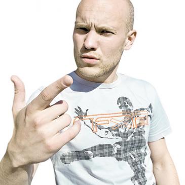 Музика Vavan - Не Лечи (feat. Маша Горбань)