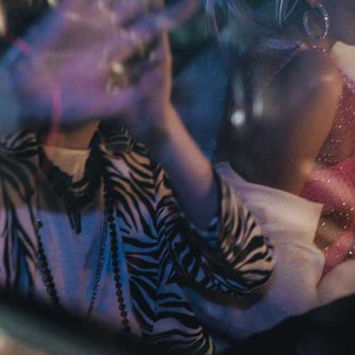 Музика Пошлая Молли - Мишка (feat. Катя Кищук)